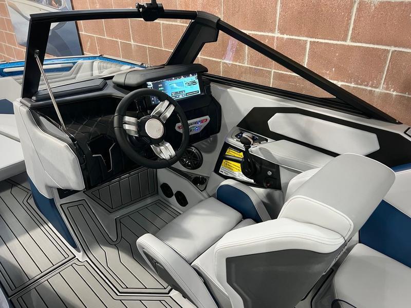 NEW 2024 Nautique S21