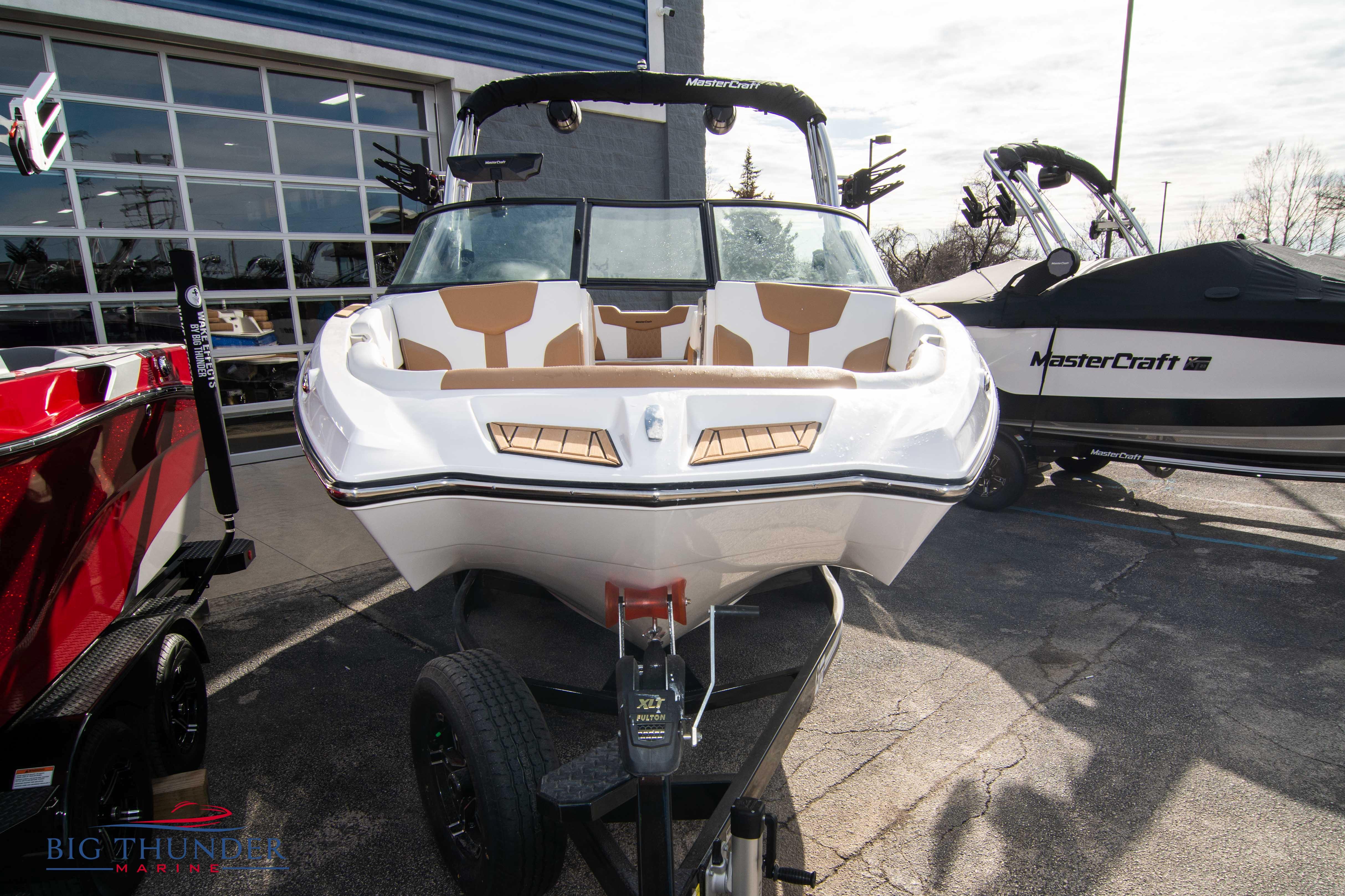 2023 Mastercraft XT22