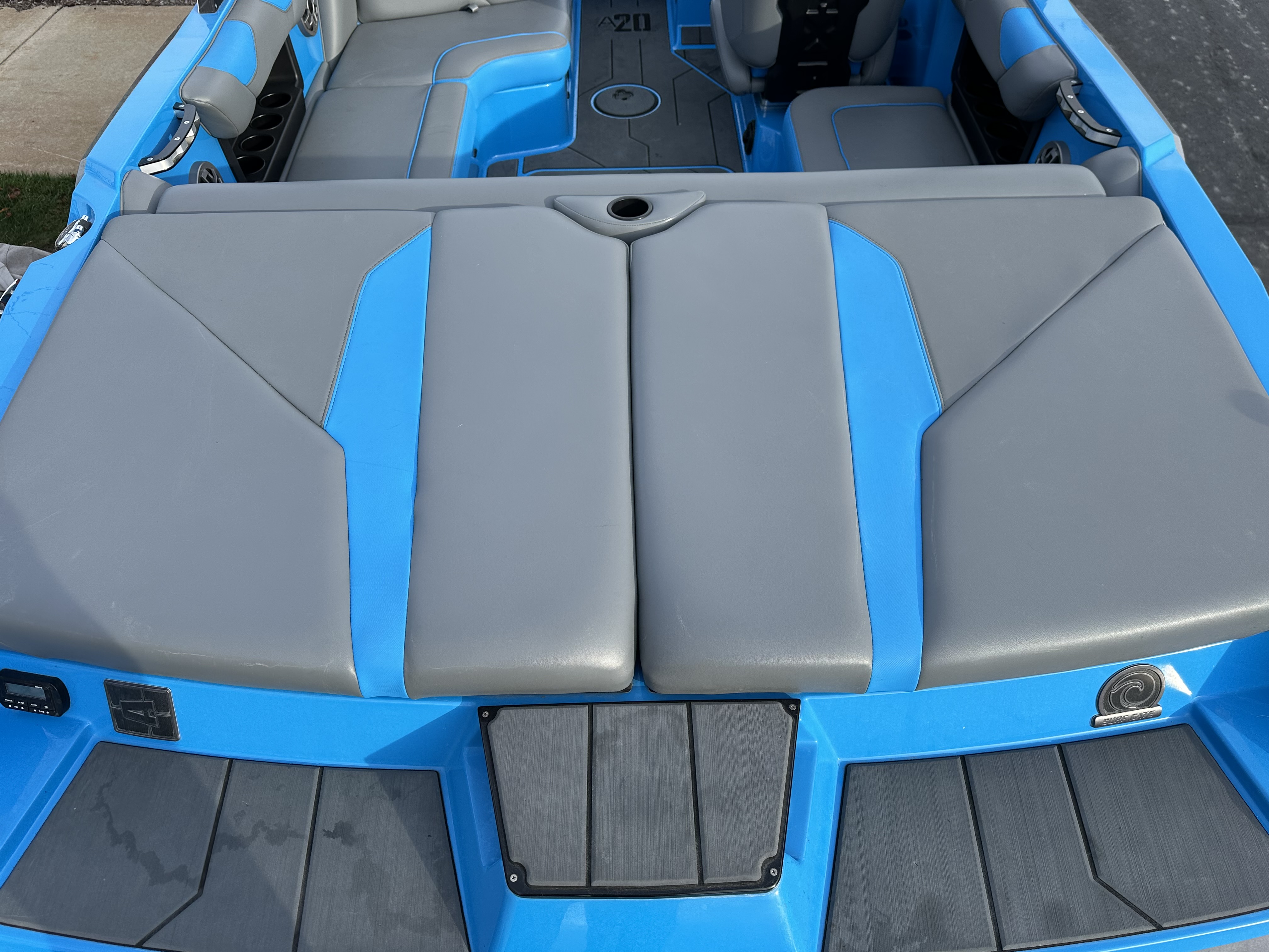 2020 Axis A20
