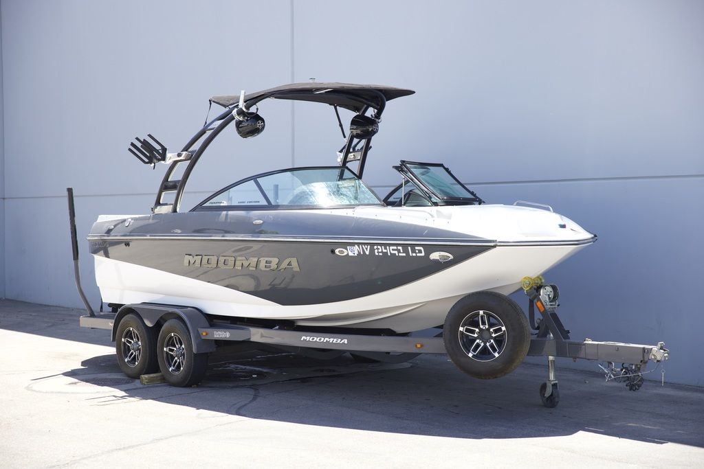 2015 MOOMBA Mondo