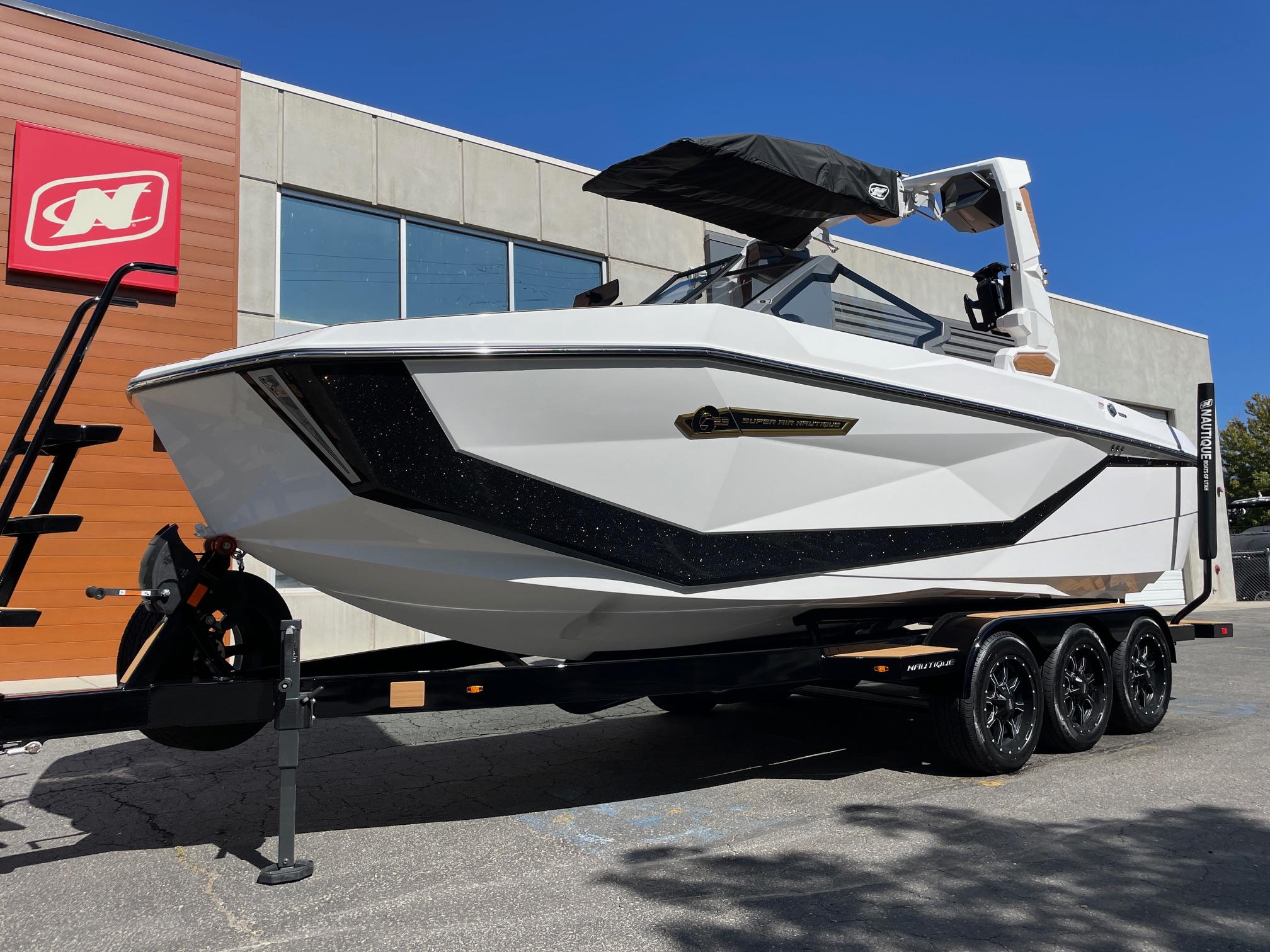 boat.Title