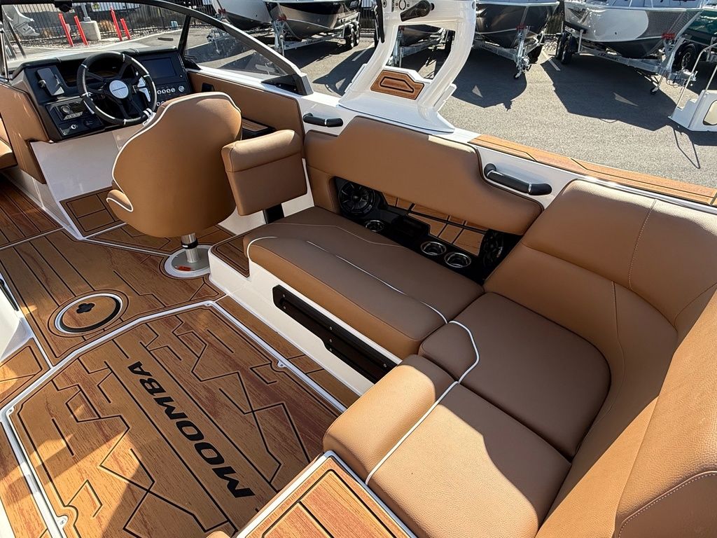 2025 Moomba Max
