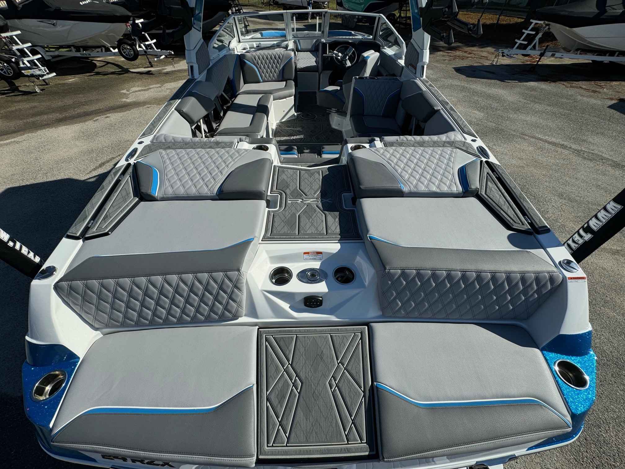 2025 Tige 24RZX Icon
