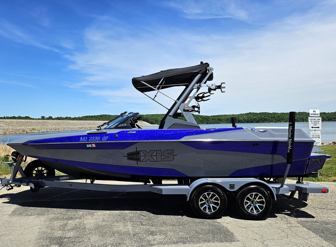 2021 Axis A20     Low Hours  Loaded with options