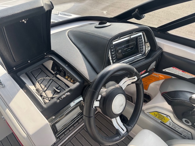 2013 Nautique G25
