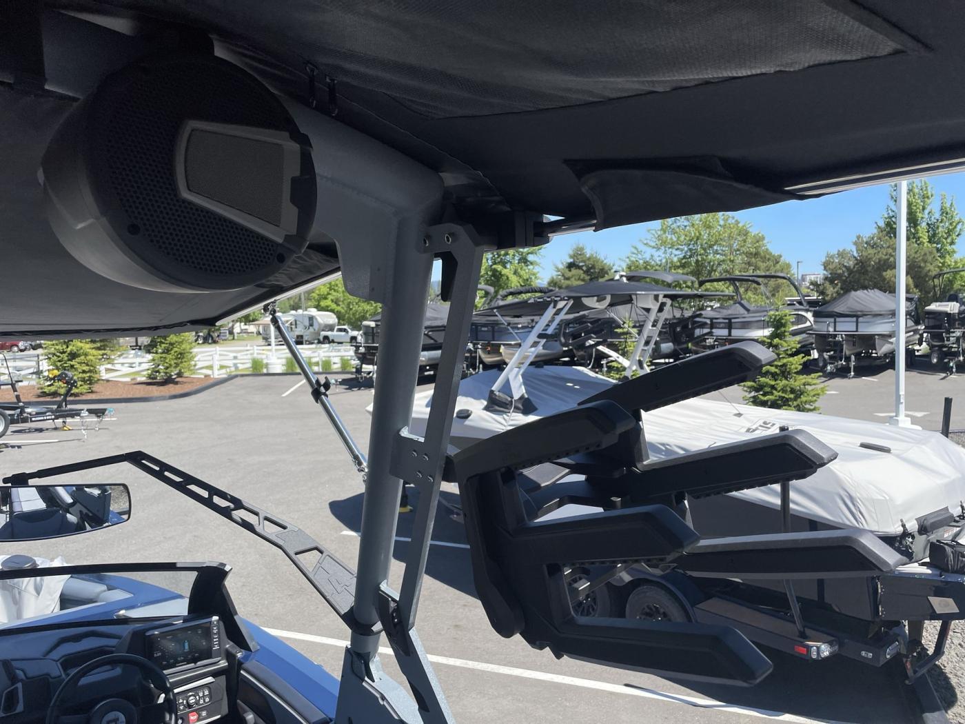 2024 Axis T250