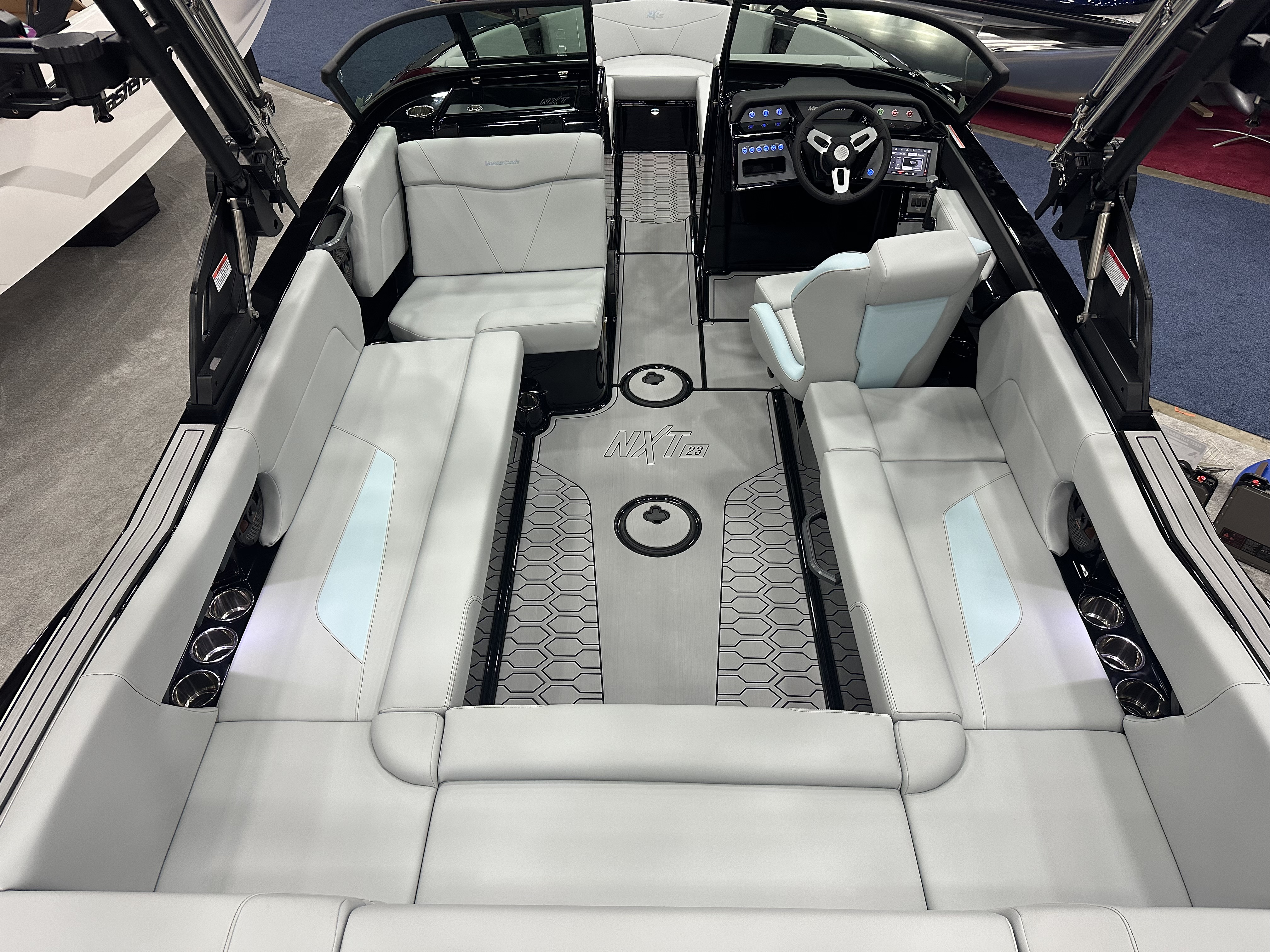 2025 MasterCraft NXT23