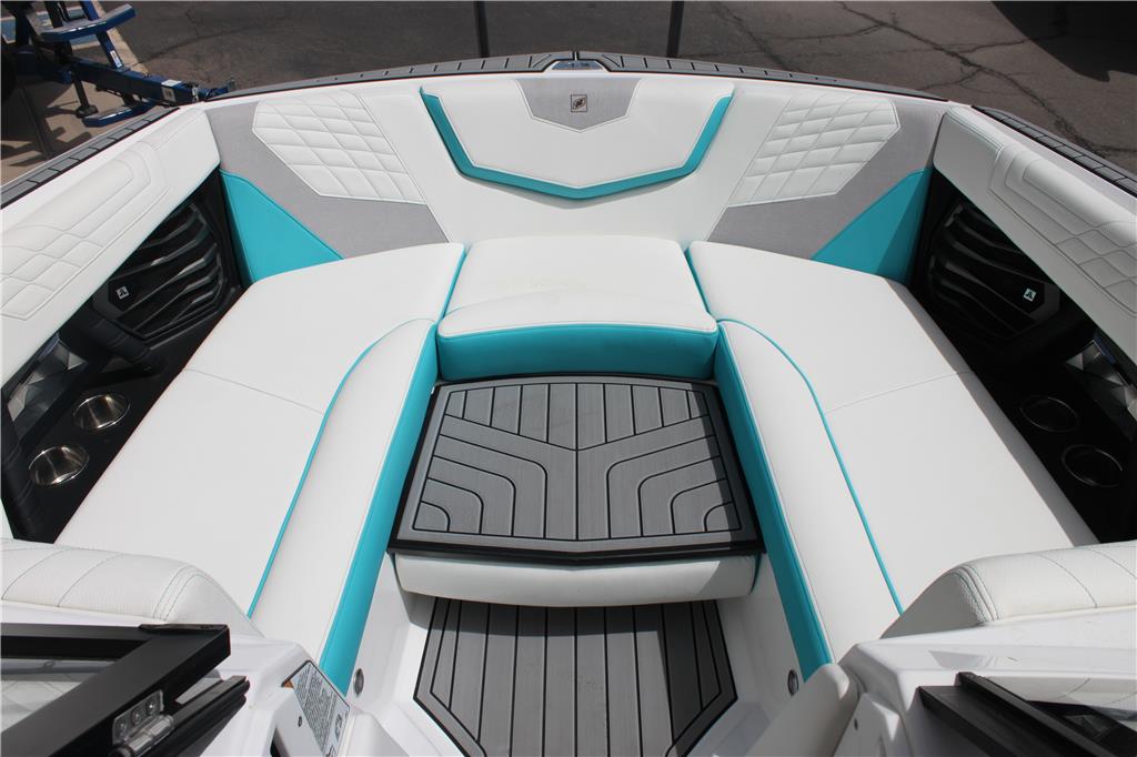 2022 Super Air Nautique G23 – Reef Blue Metal Flake