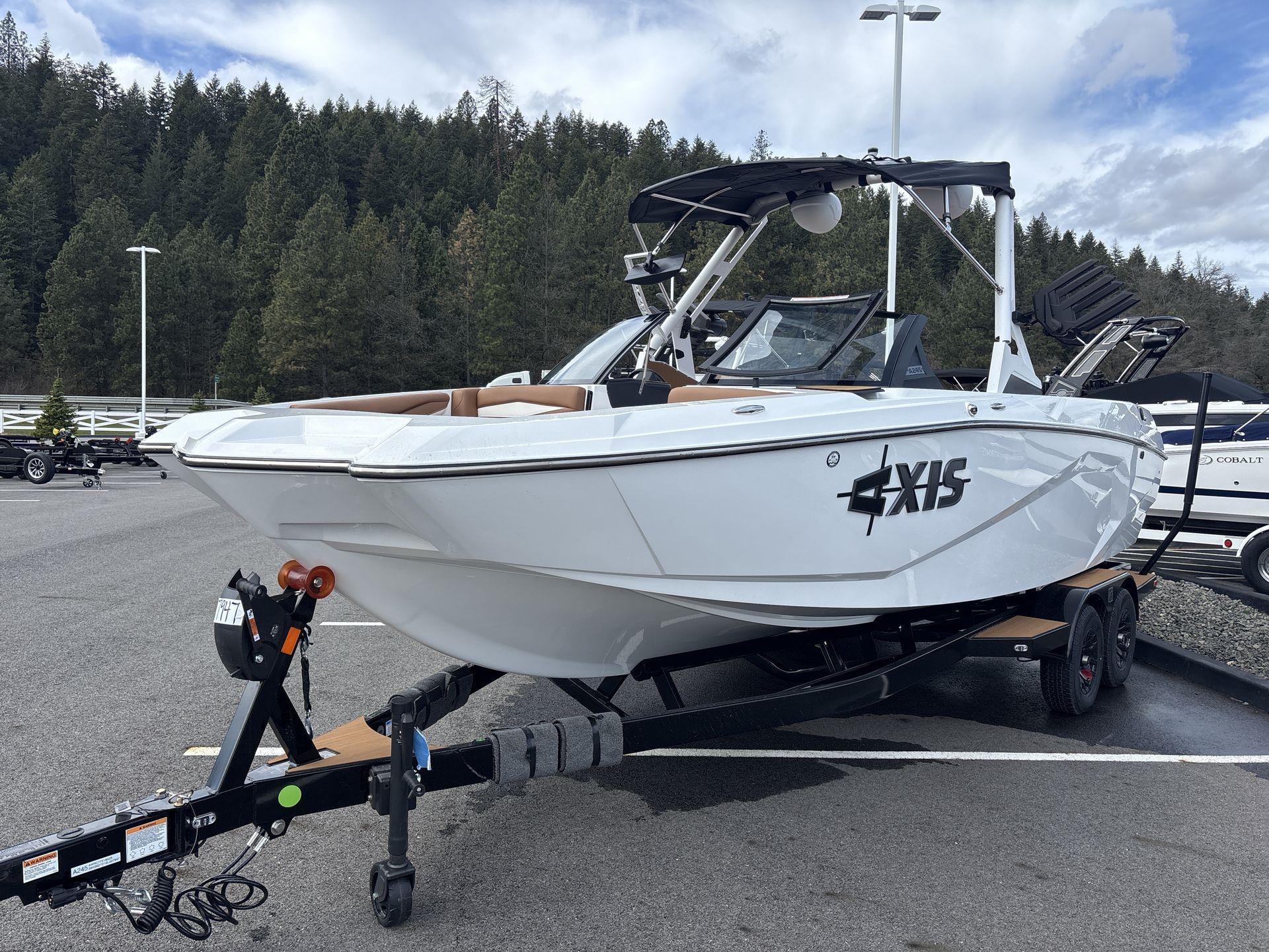 boat.Title