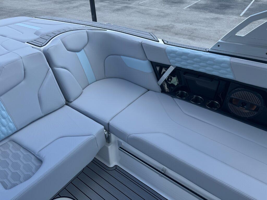 2025 MasterCraft XT22