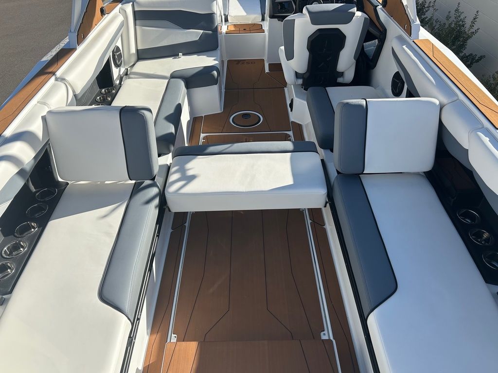 2025 Axis Wake Research T250