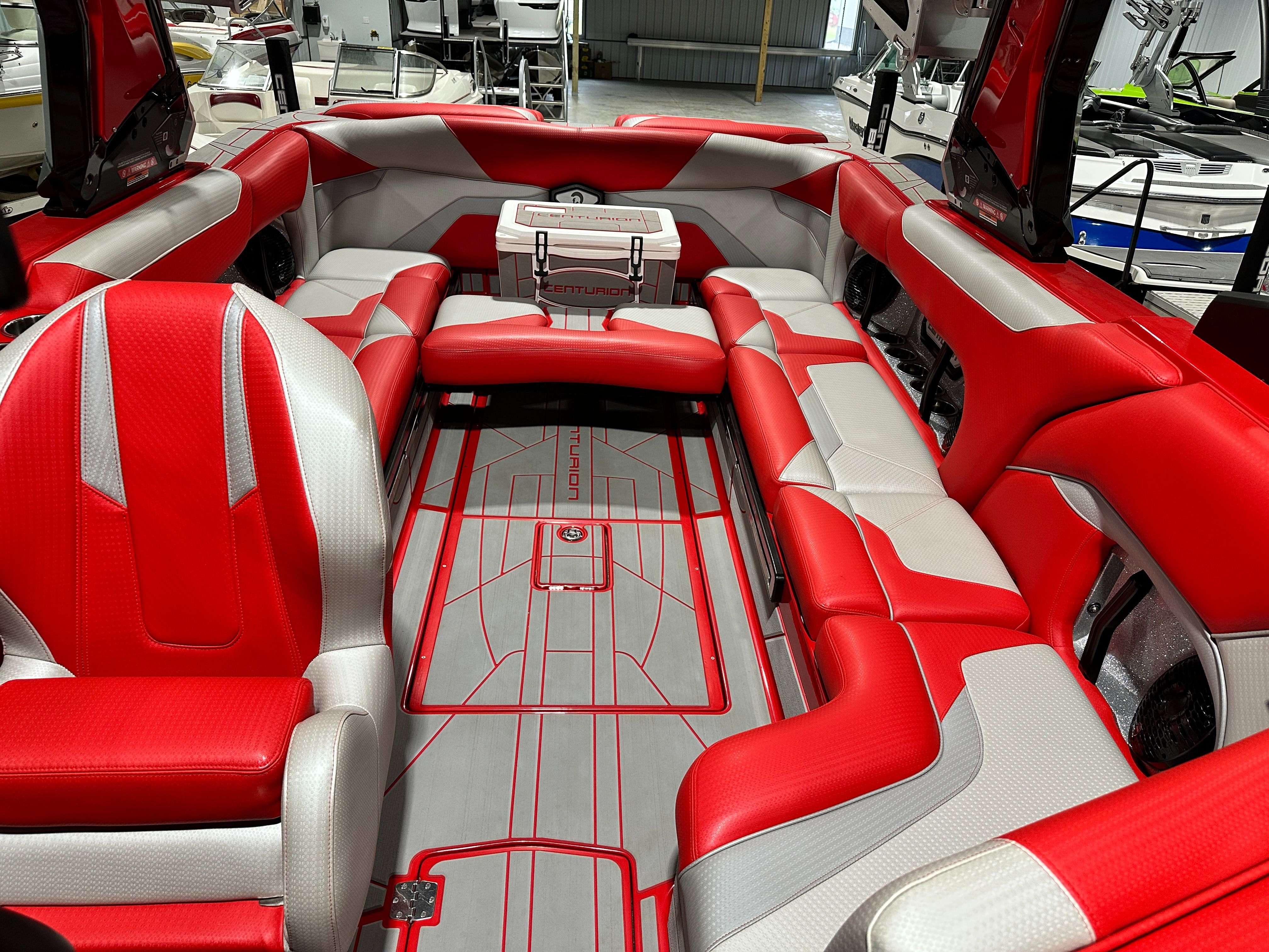 2022 Centurion Ri245 - Includes Thruster