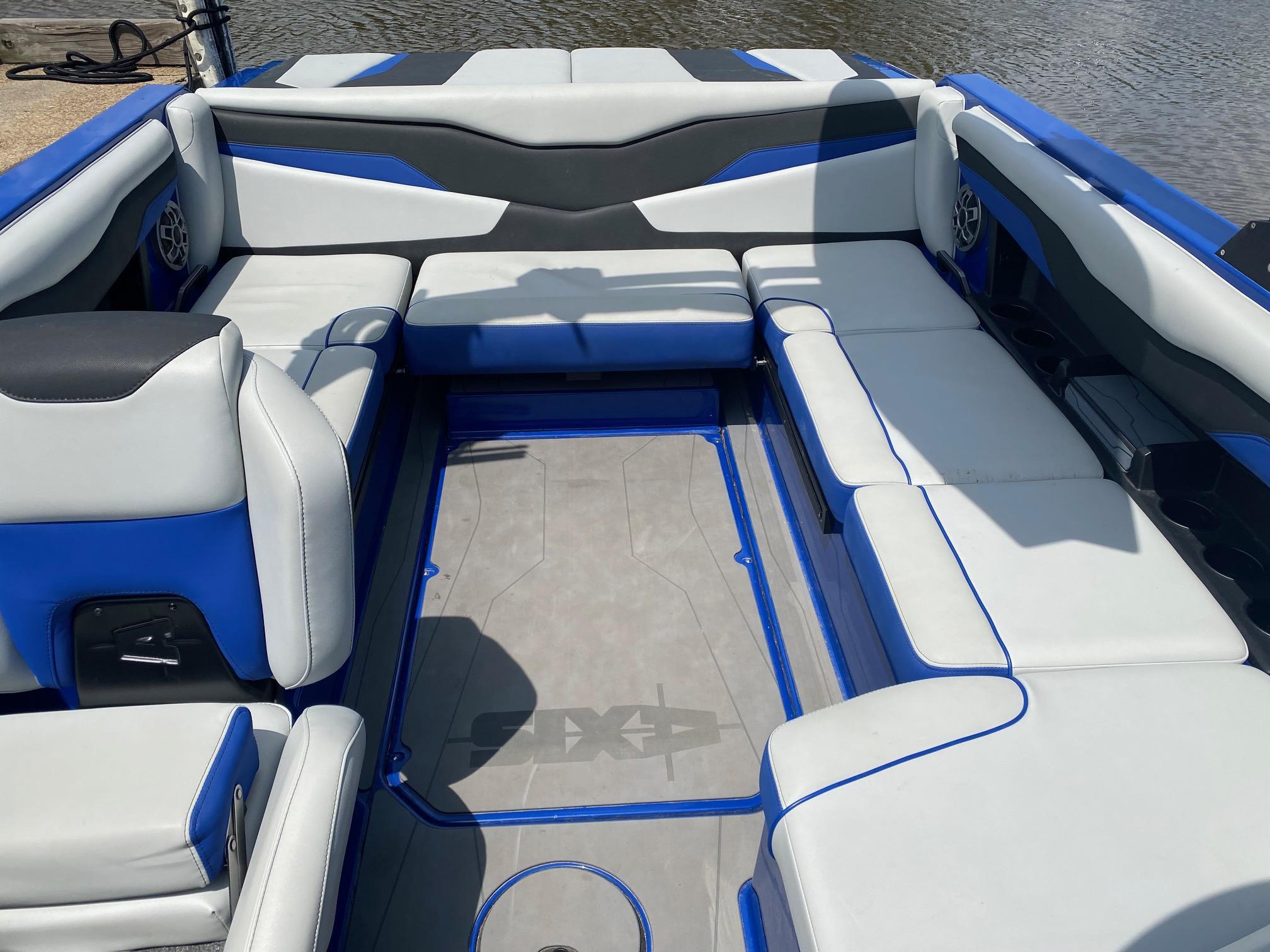 2022 22&#8242; Axis T220