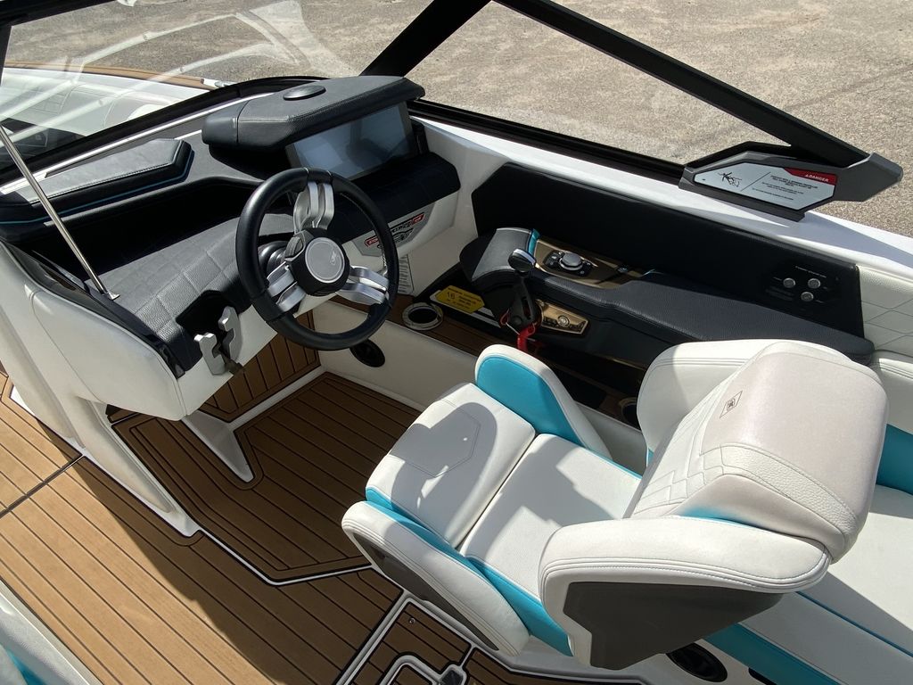 2021 Nautique Super Air Nautique G23