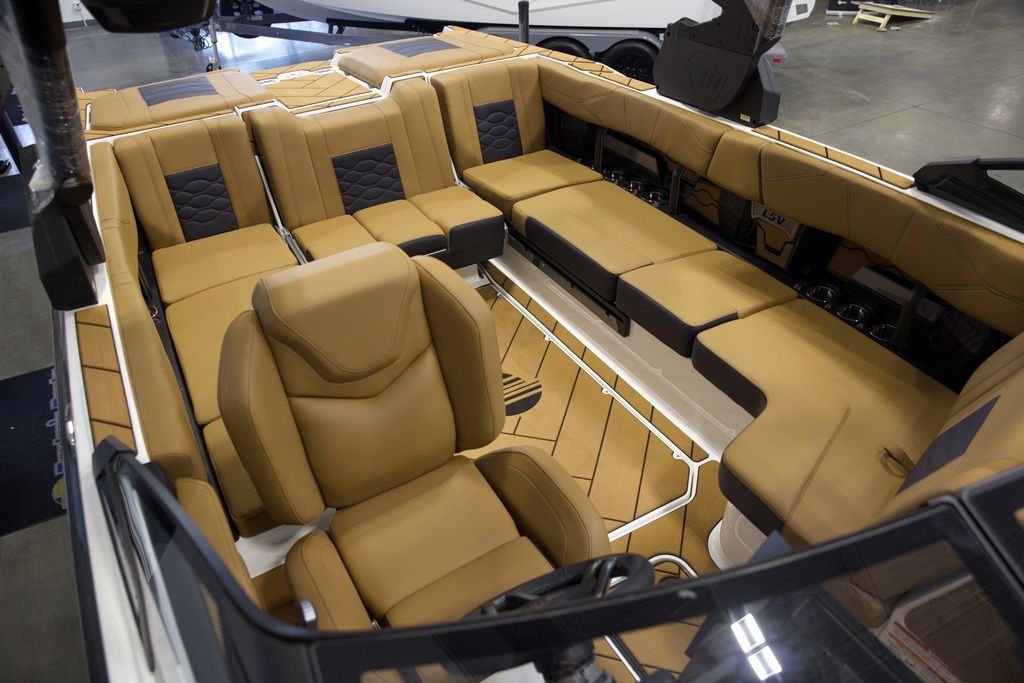2025 Malibu Boats 23 LSV
