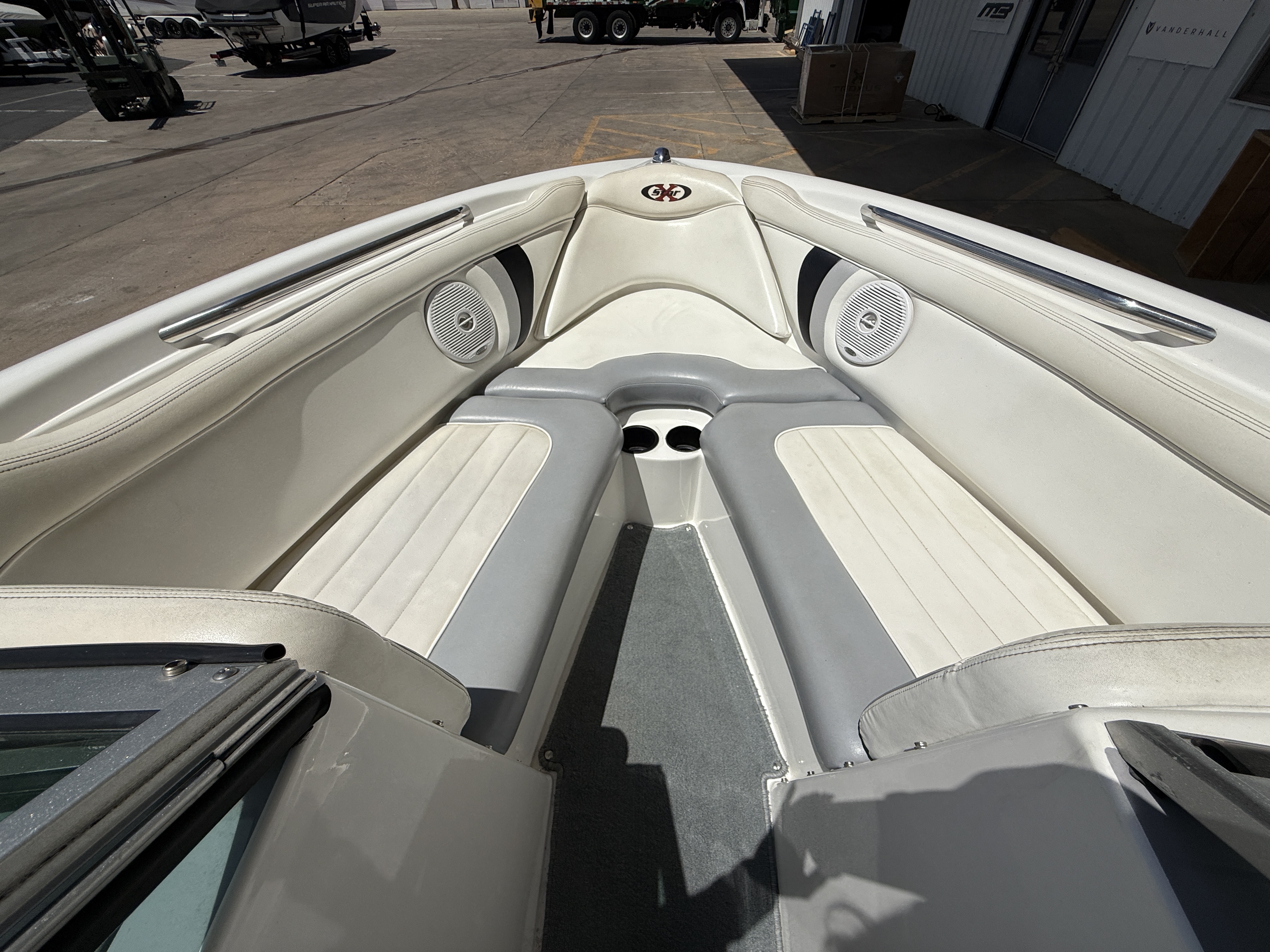 2024 Nautique G21