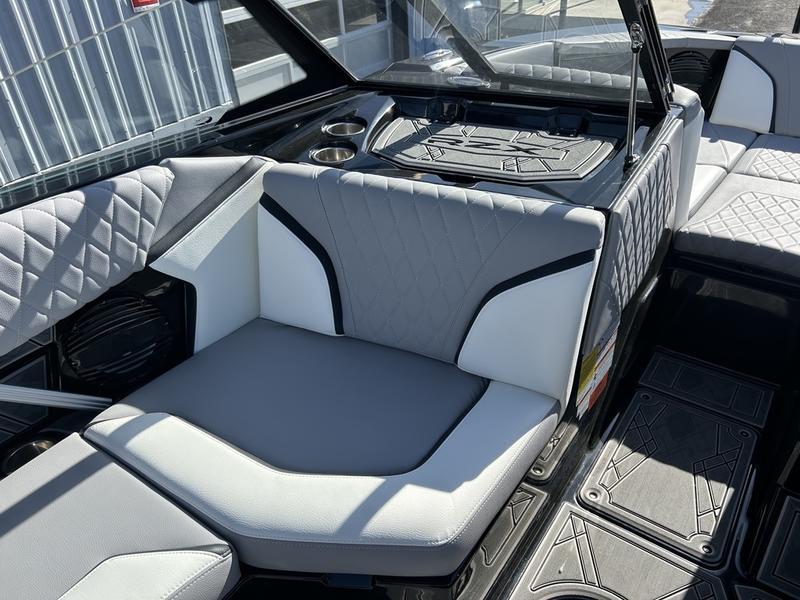 2023 Tige 22RZX