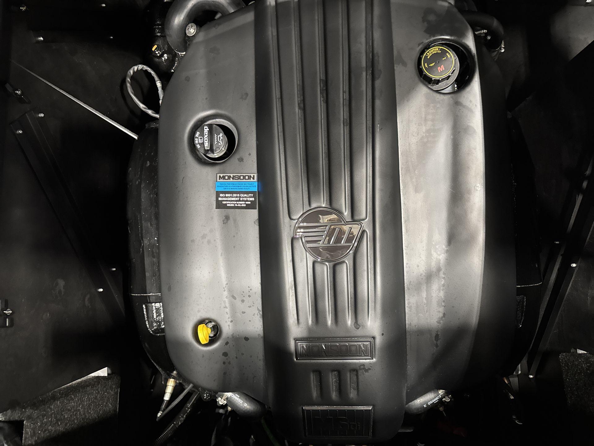 2025 Axis T250
