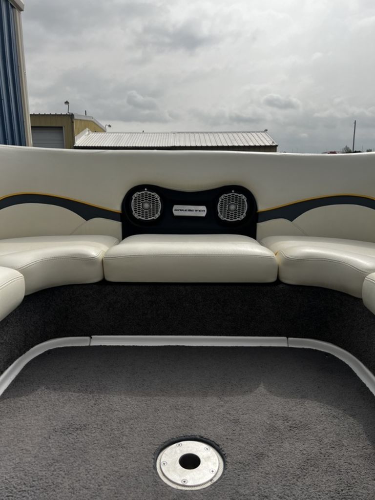 2014 Malibu Boats Wakesetter 21 VLX