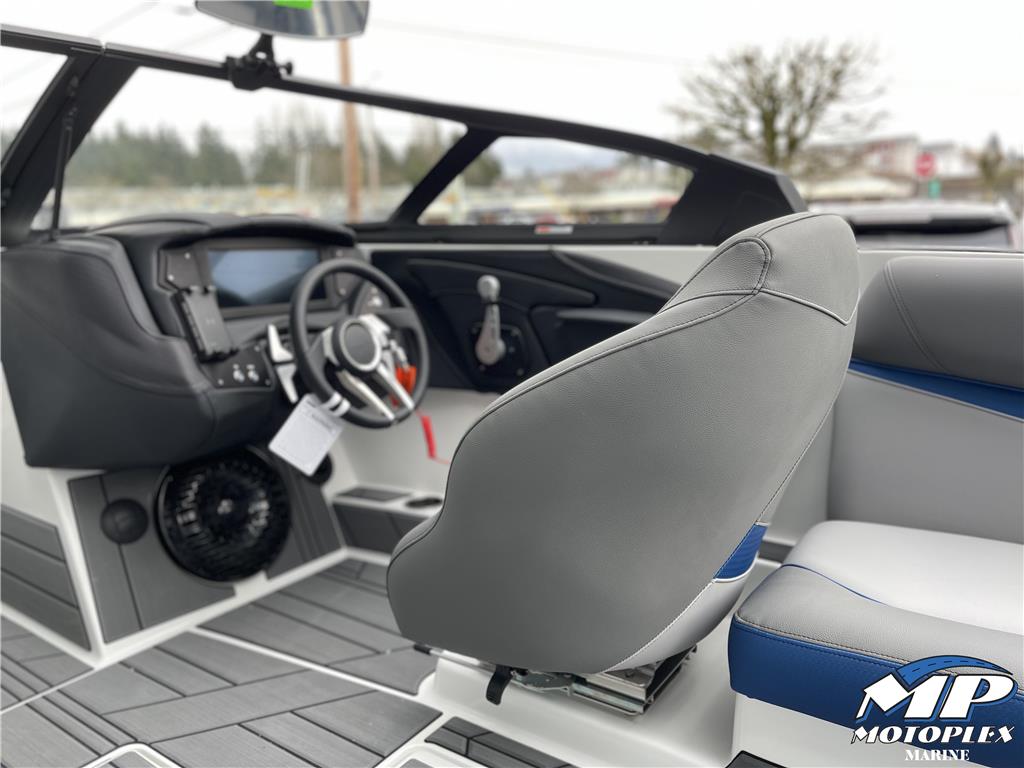 2023 CENTURION Vi22