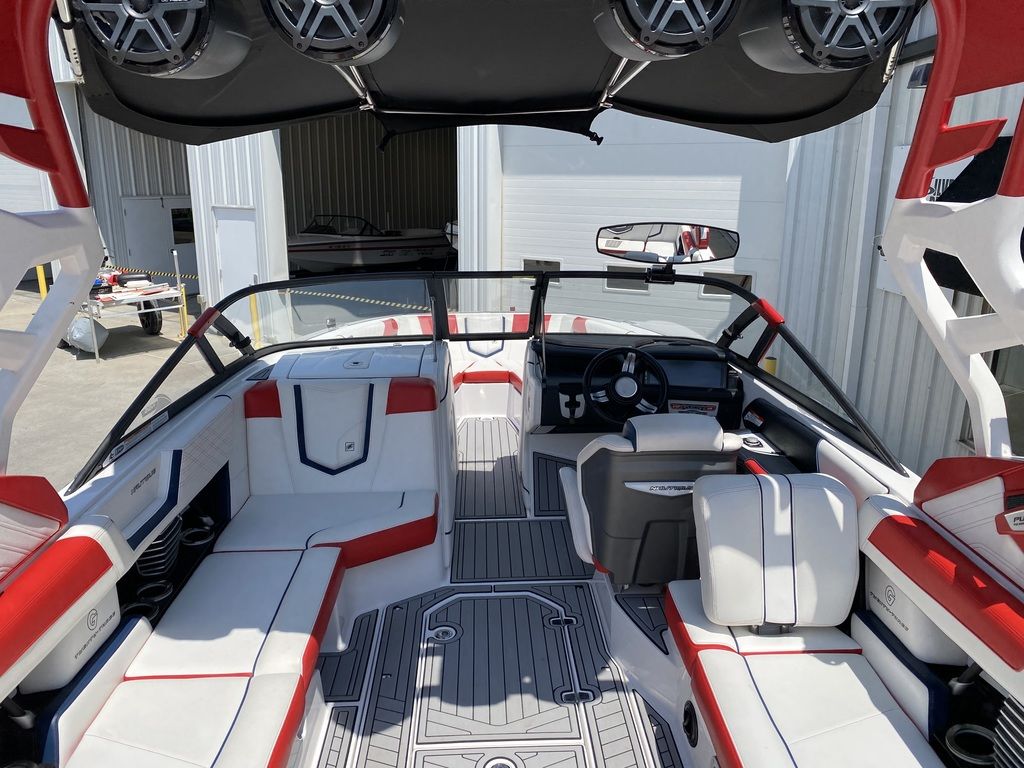 2018 Nautique Super Air G23