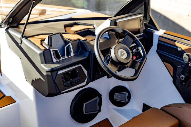 2024 Axis T235 Icon