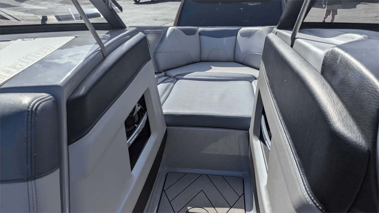2018 Malibu Wakesetter 23 LSV with high-performance 450 HP Monsoon 6.2L Engine
