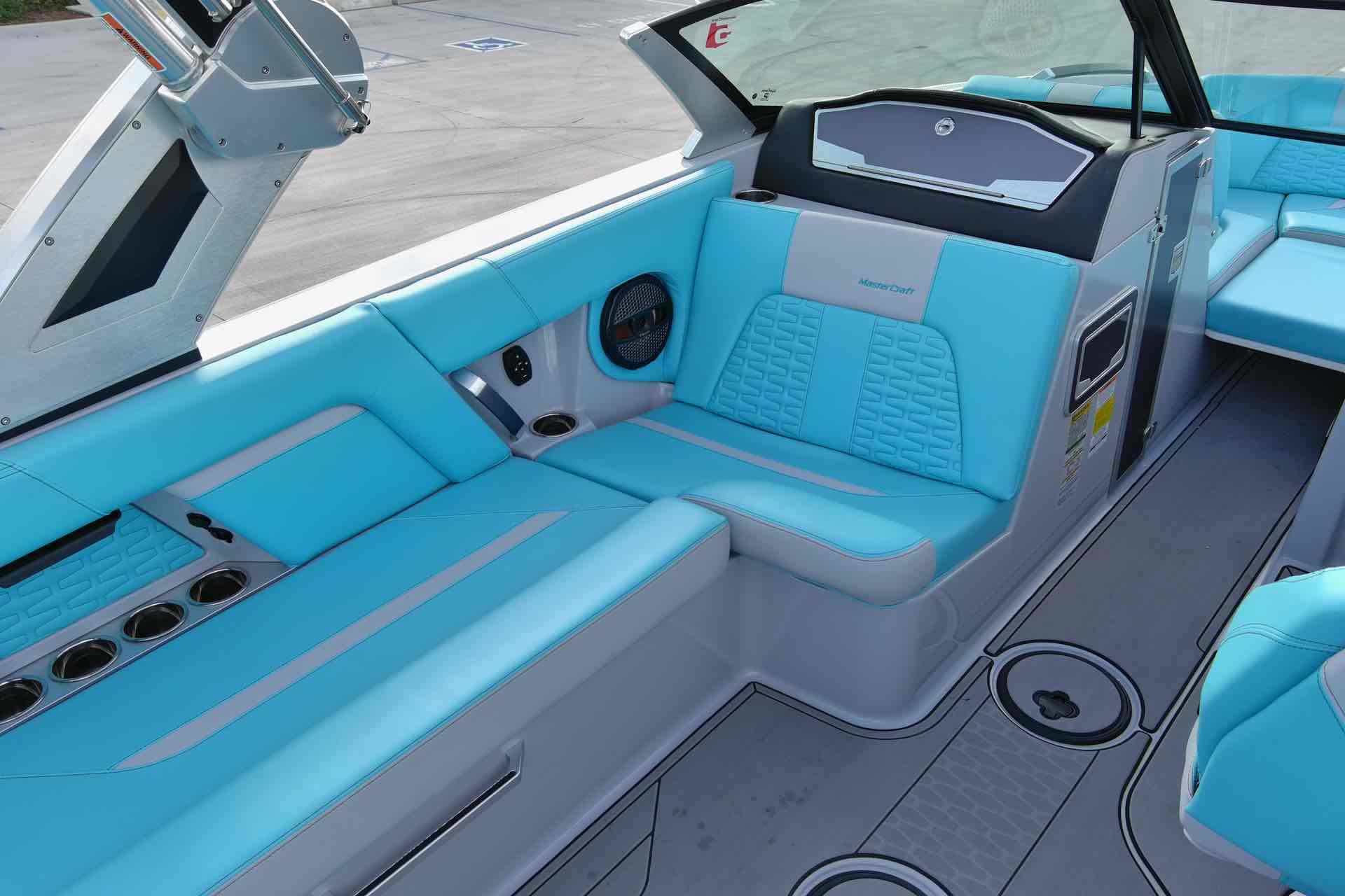 2023 MasterCraft X22