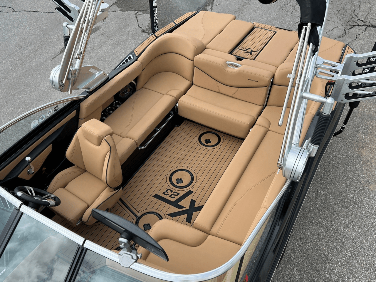 2021 MasterCraft XT23