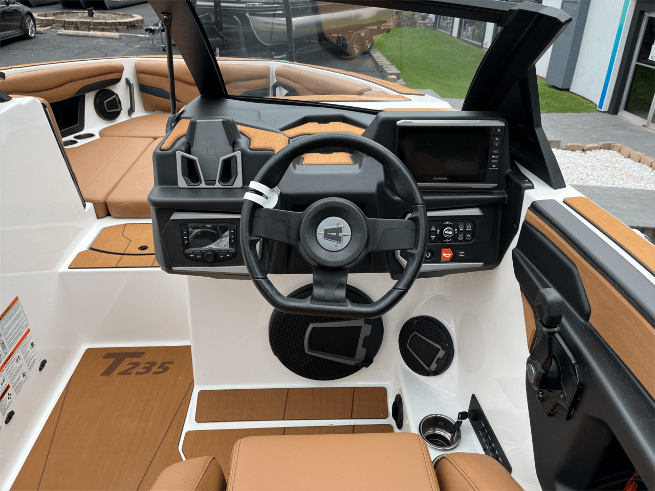 2024 Axis T235