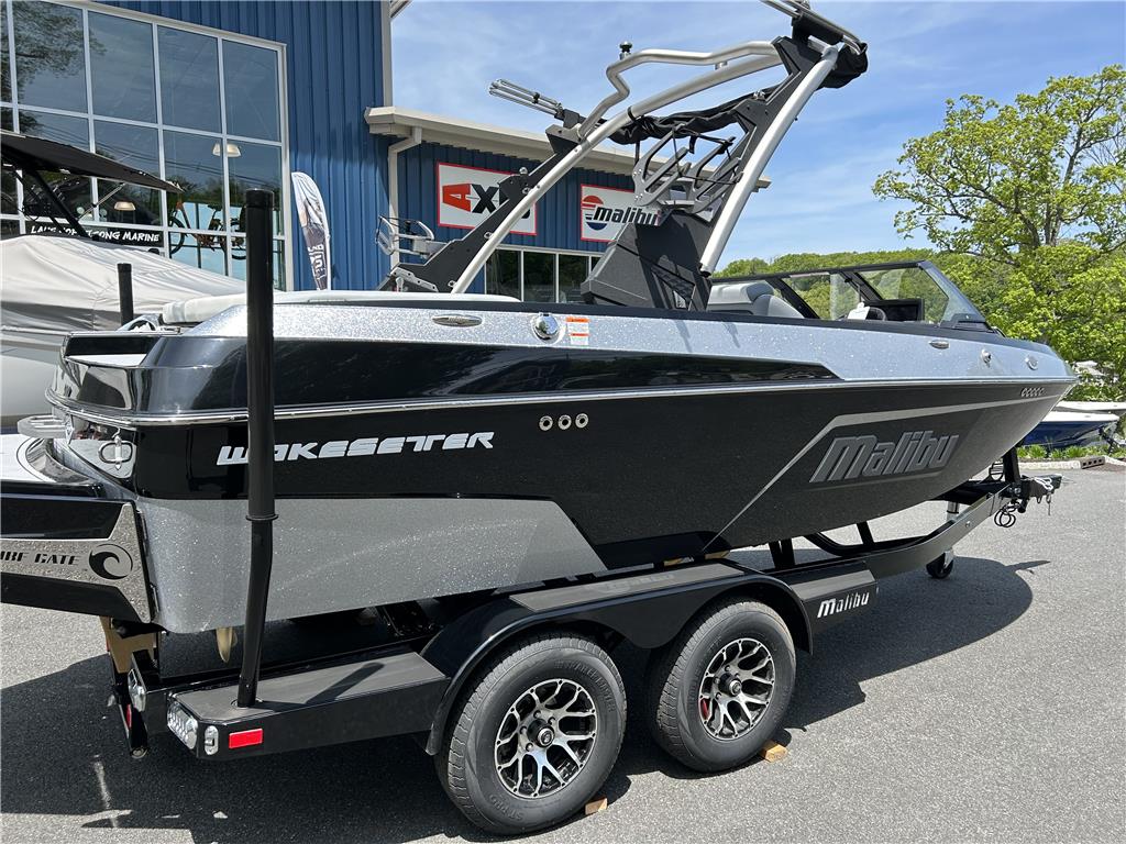 2023 Malibu Wakesetter 20 VTX