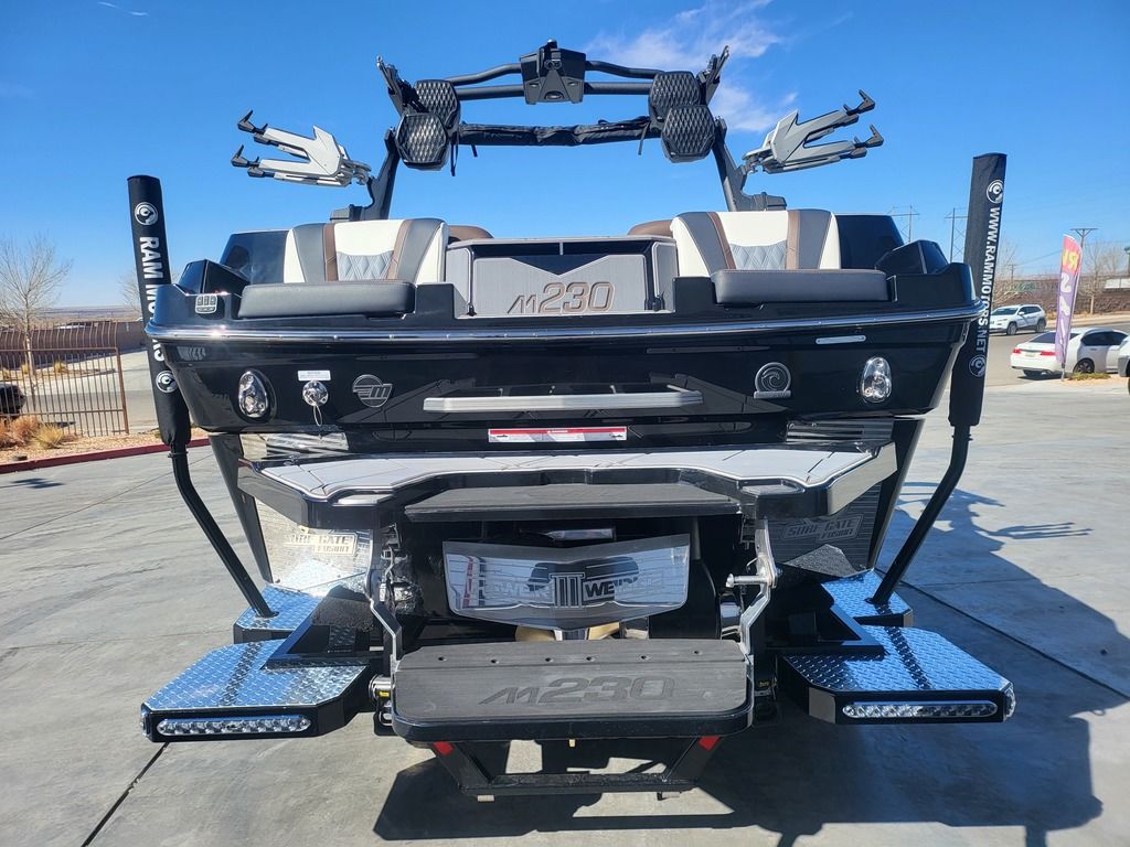 2025 Malibu Boats M230