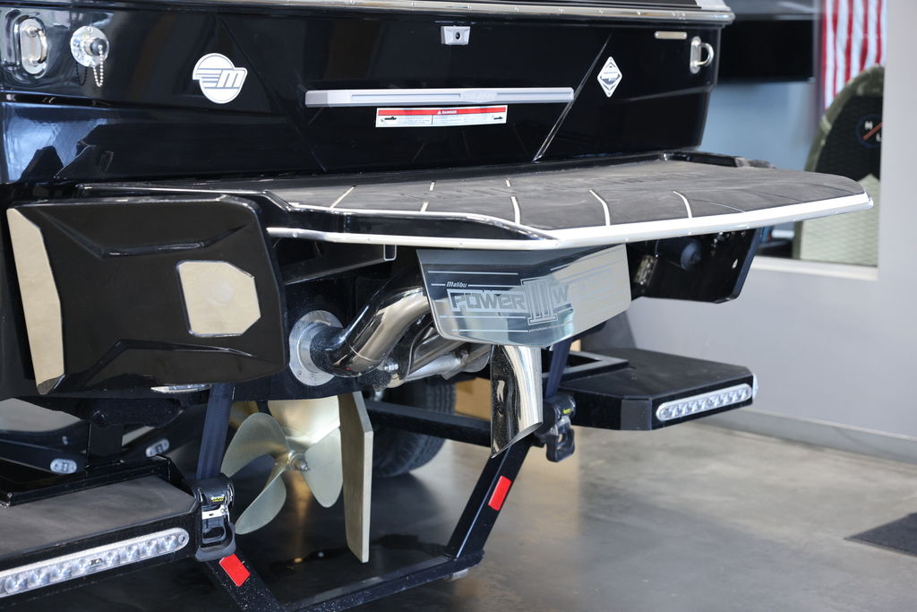 2024 Malibu Boats 22 LSV