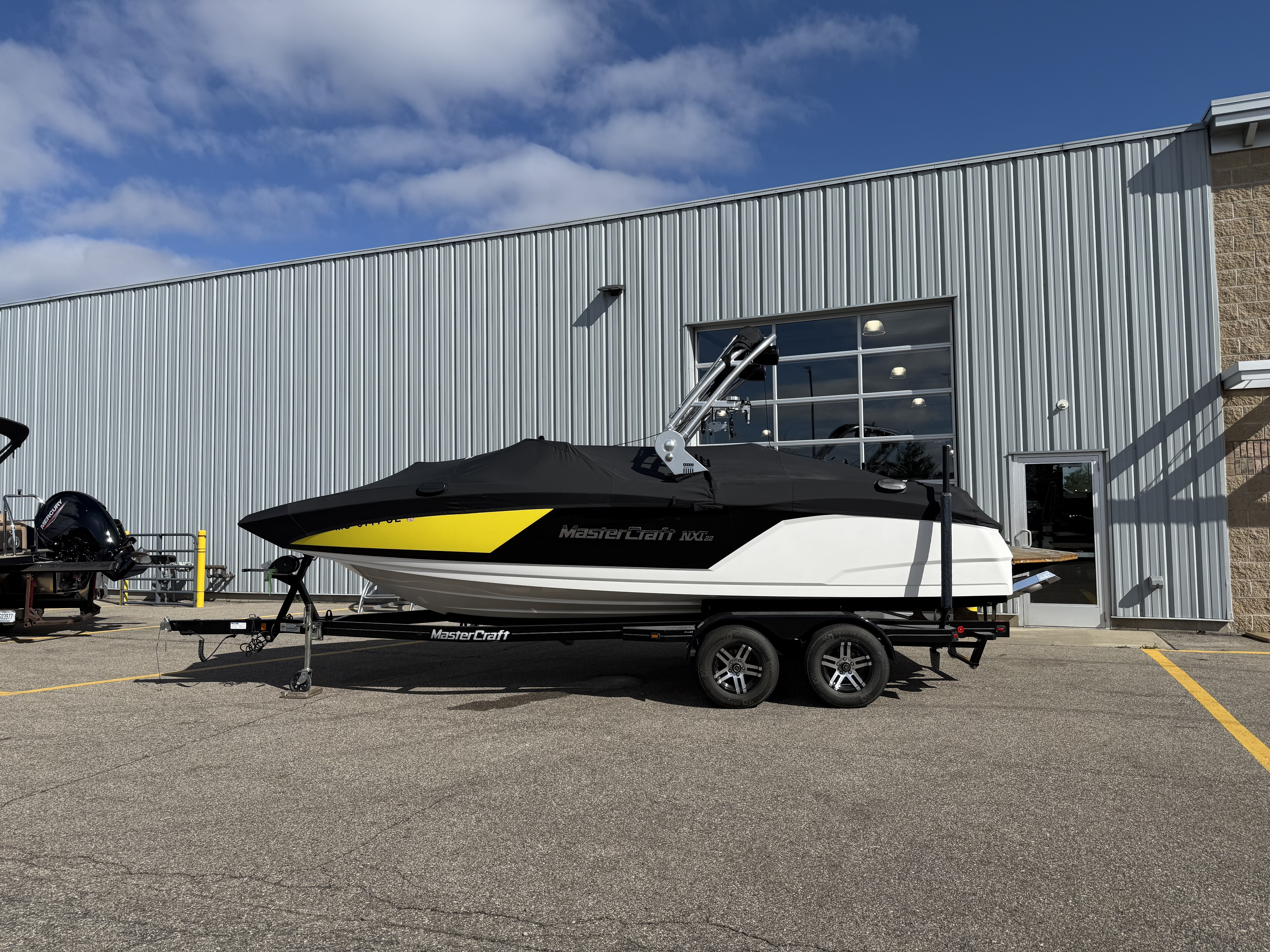 2019 MasterCraft NXT22
