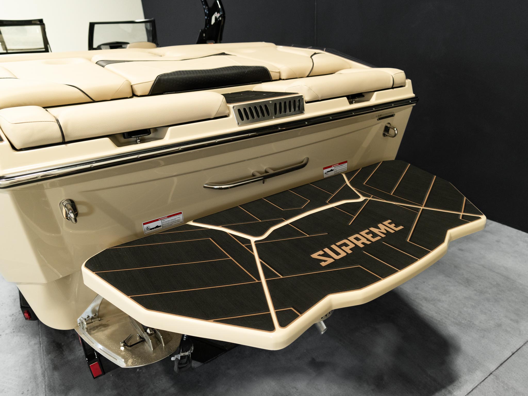2025 Supreme S240 – Tan