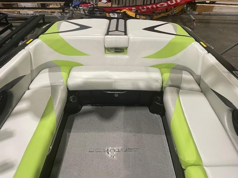 2014 CENTURION SV-244