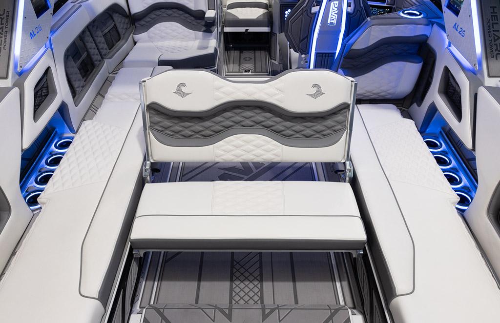 boat.Title