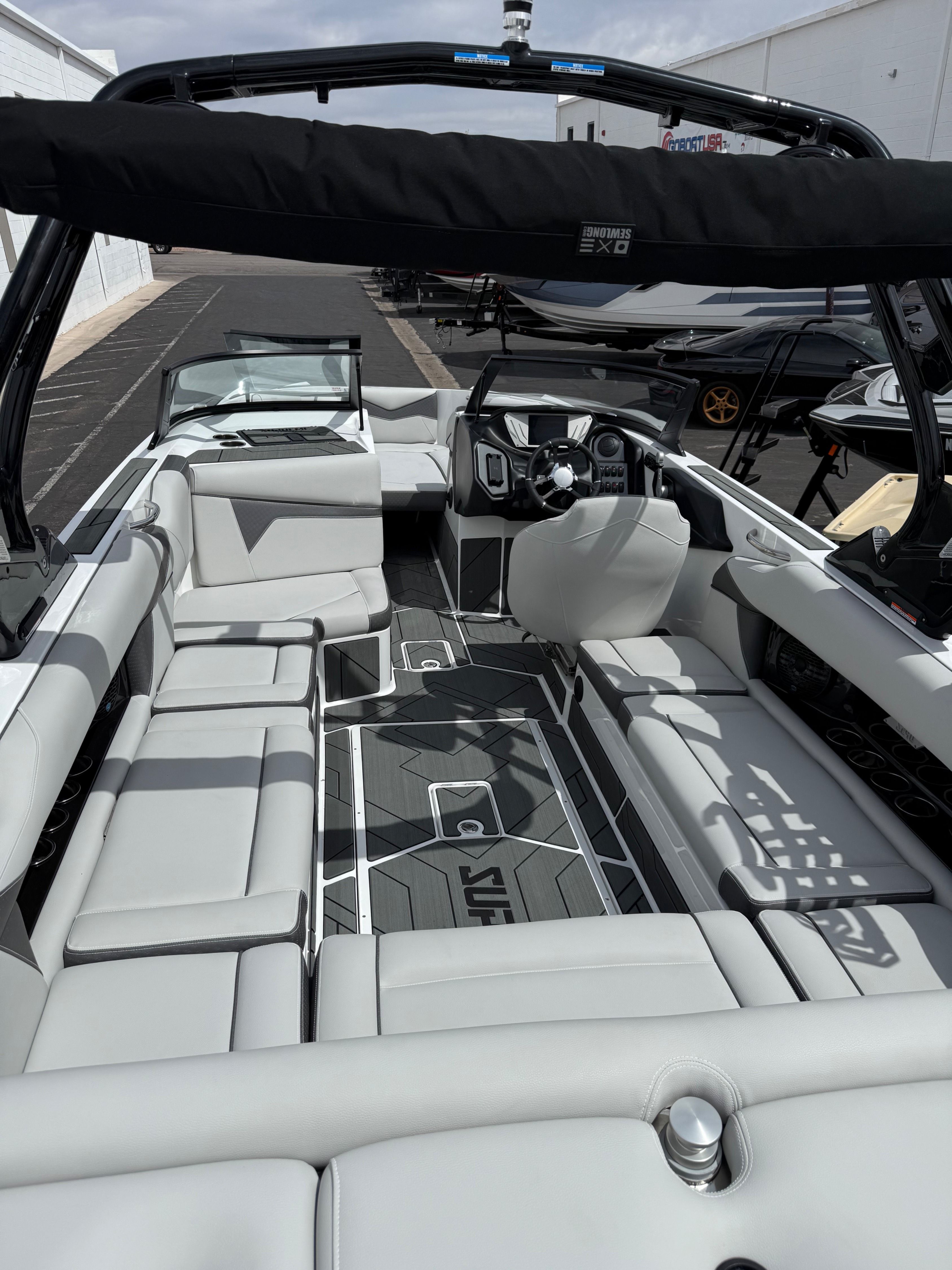 2025 Supreme S240
