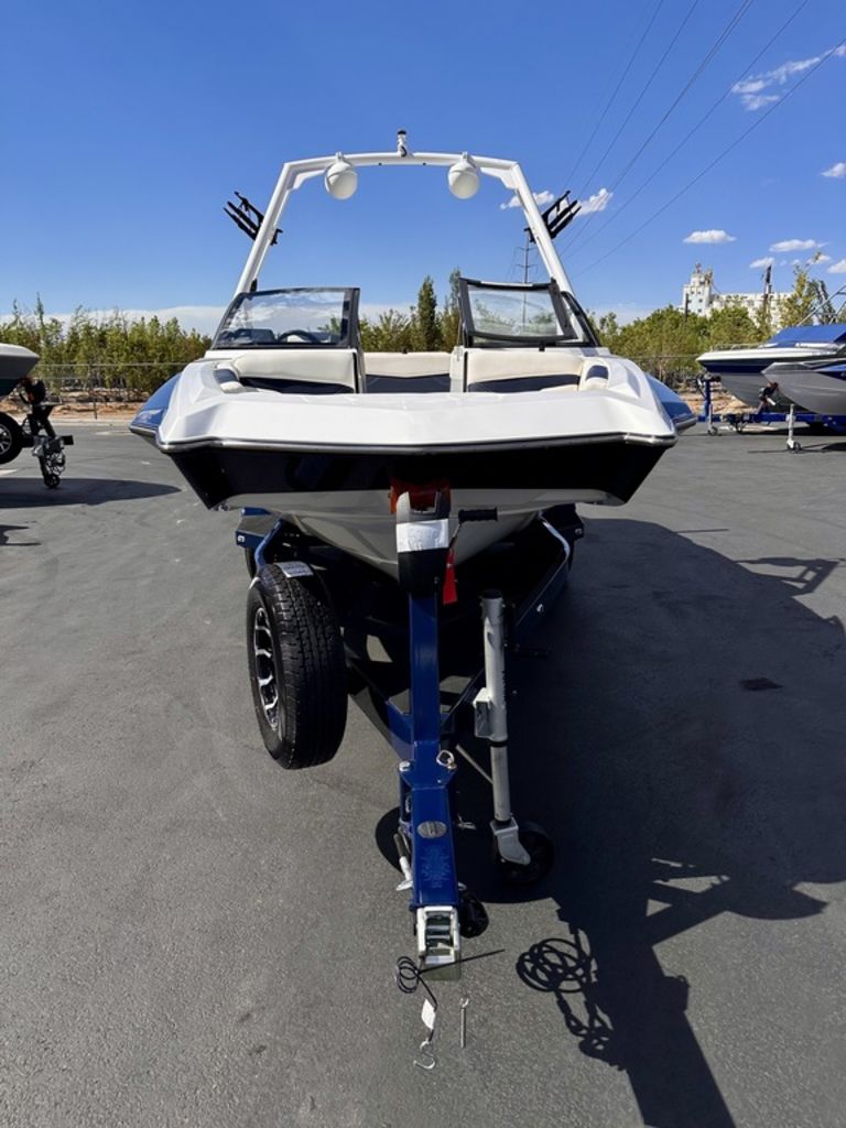 2024 Axis Wake Research A20