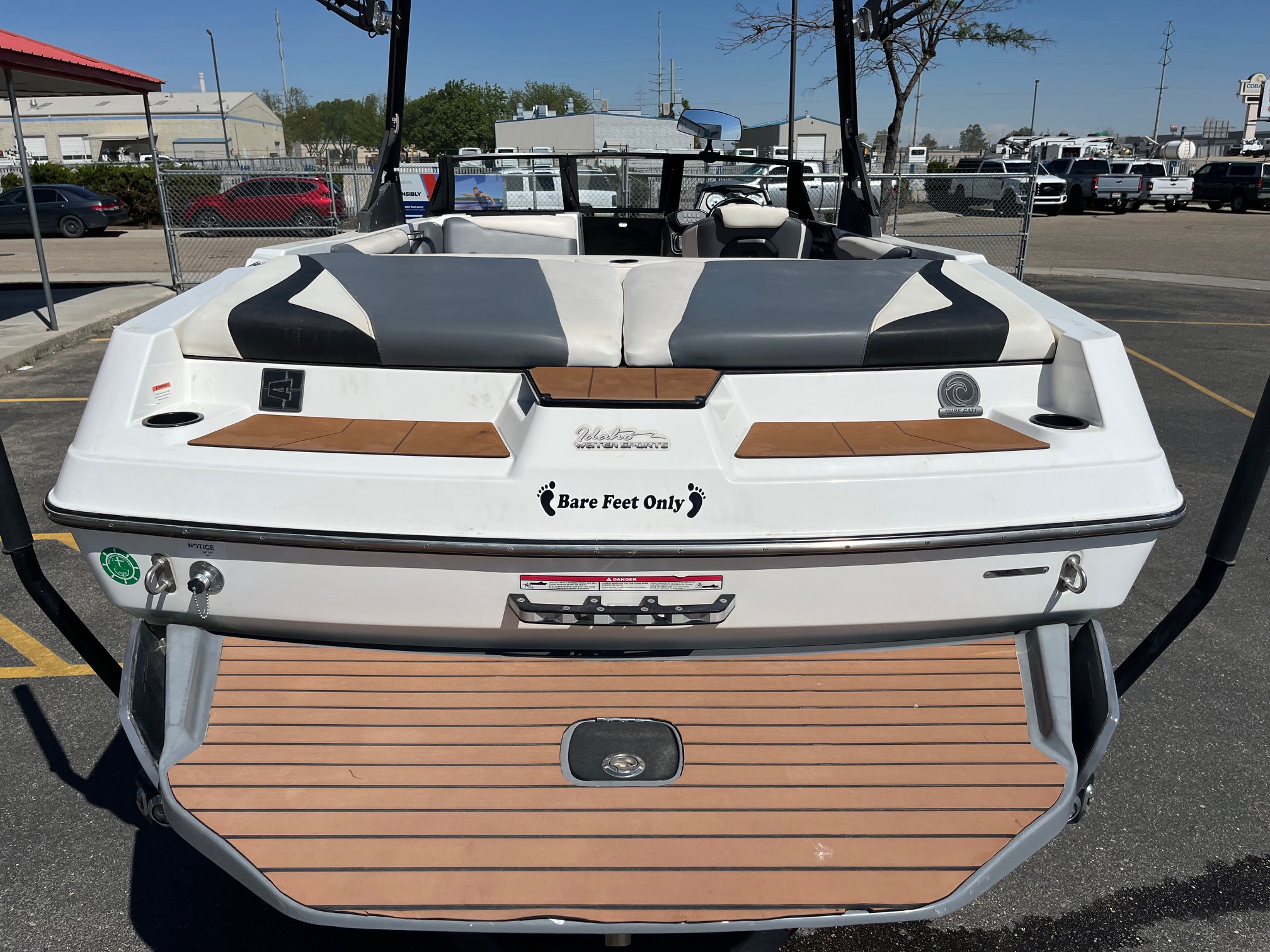 2021 Axis T22