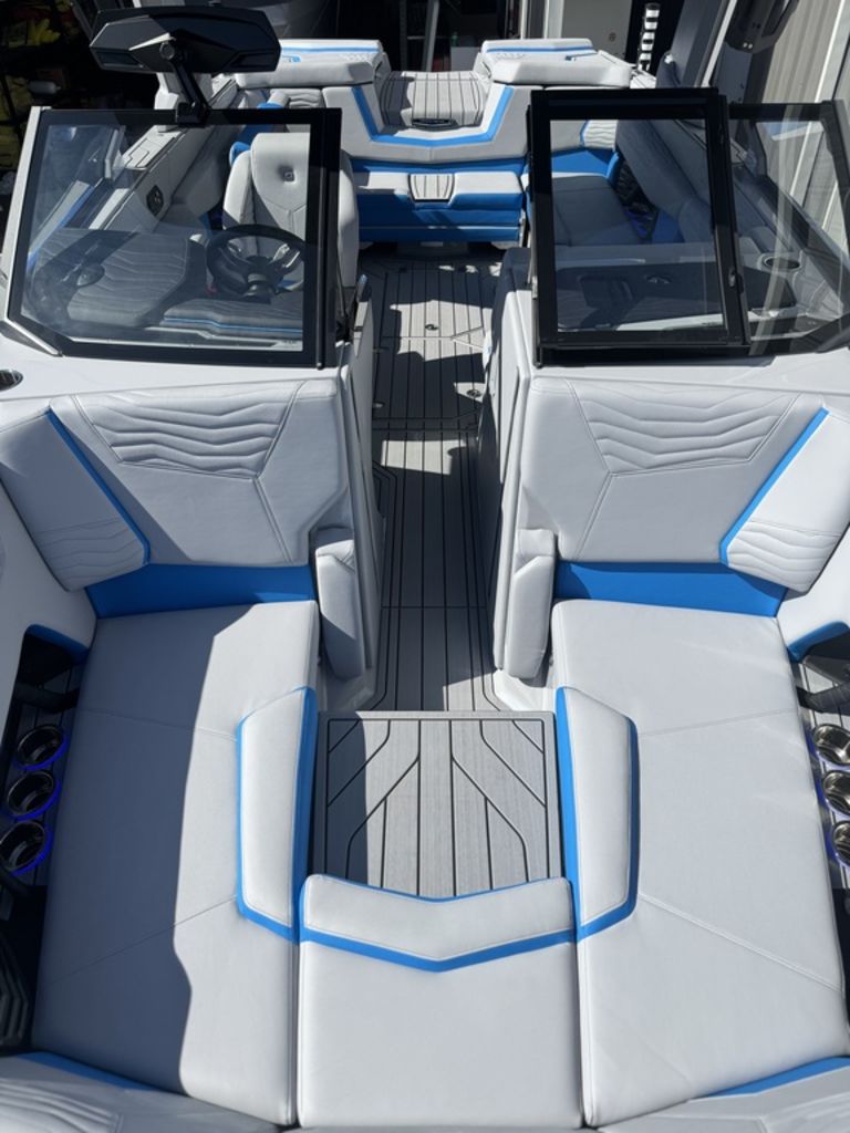 2025 Nautique Super Air Nautique G23