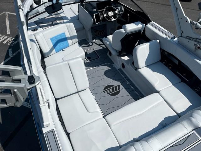 2024 Malibu 23 MXZ *Demo Discount- New*