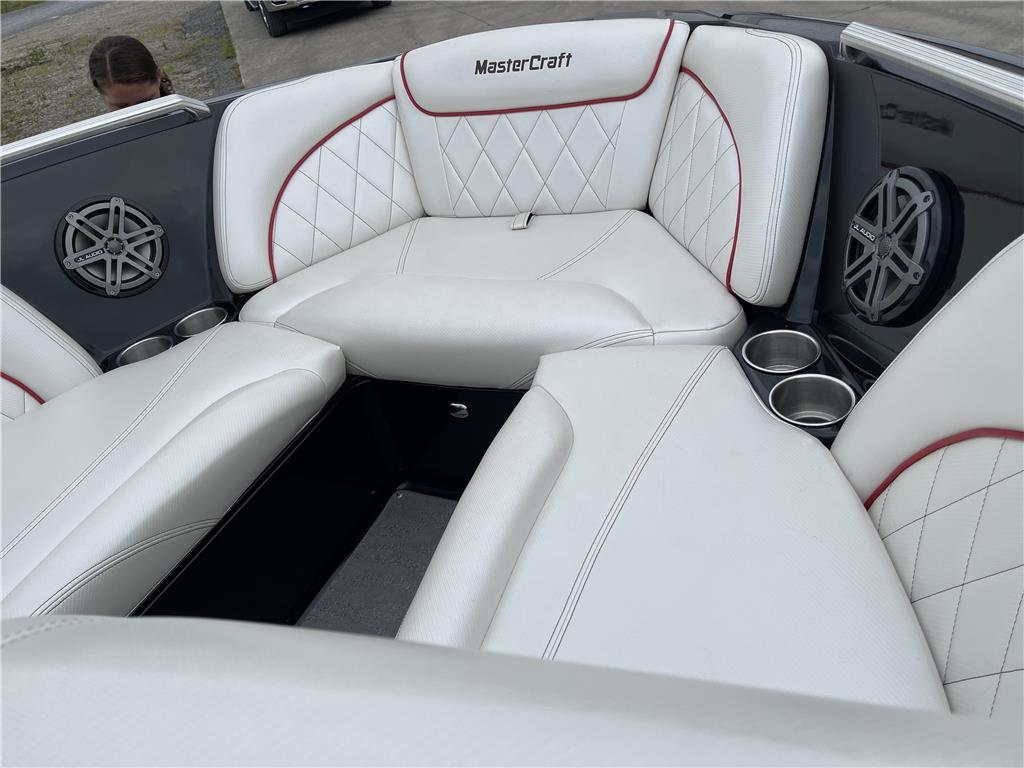 2013 Mastercraft X-30 Icon