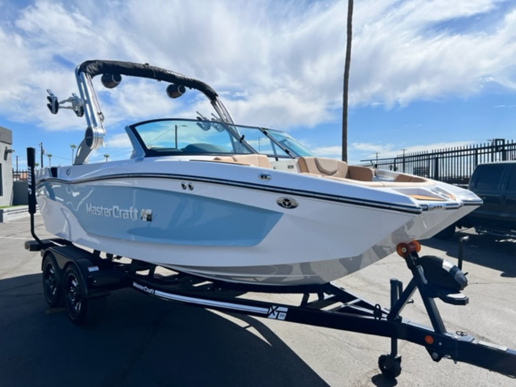 2024 Mastercraft XT20