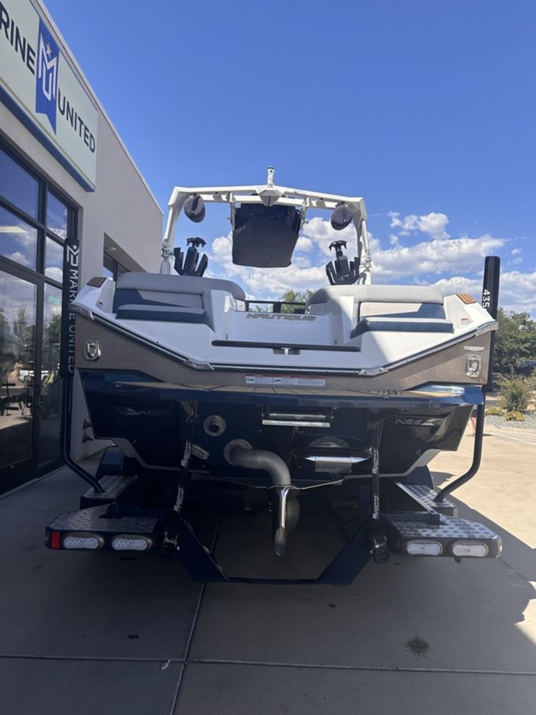 2022 Nautique G25