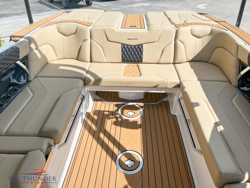 2023 Mastercraft XT24