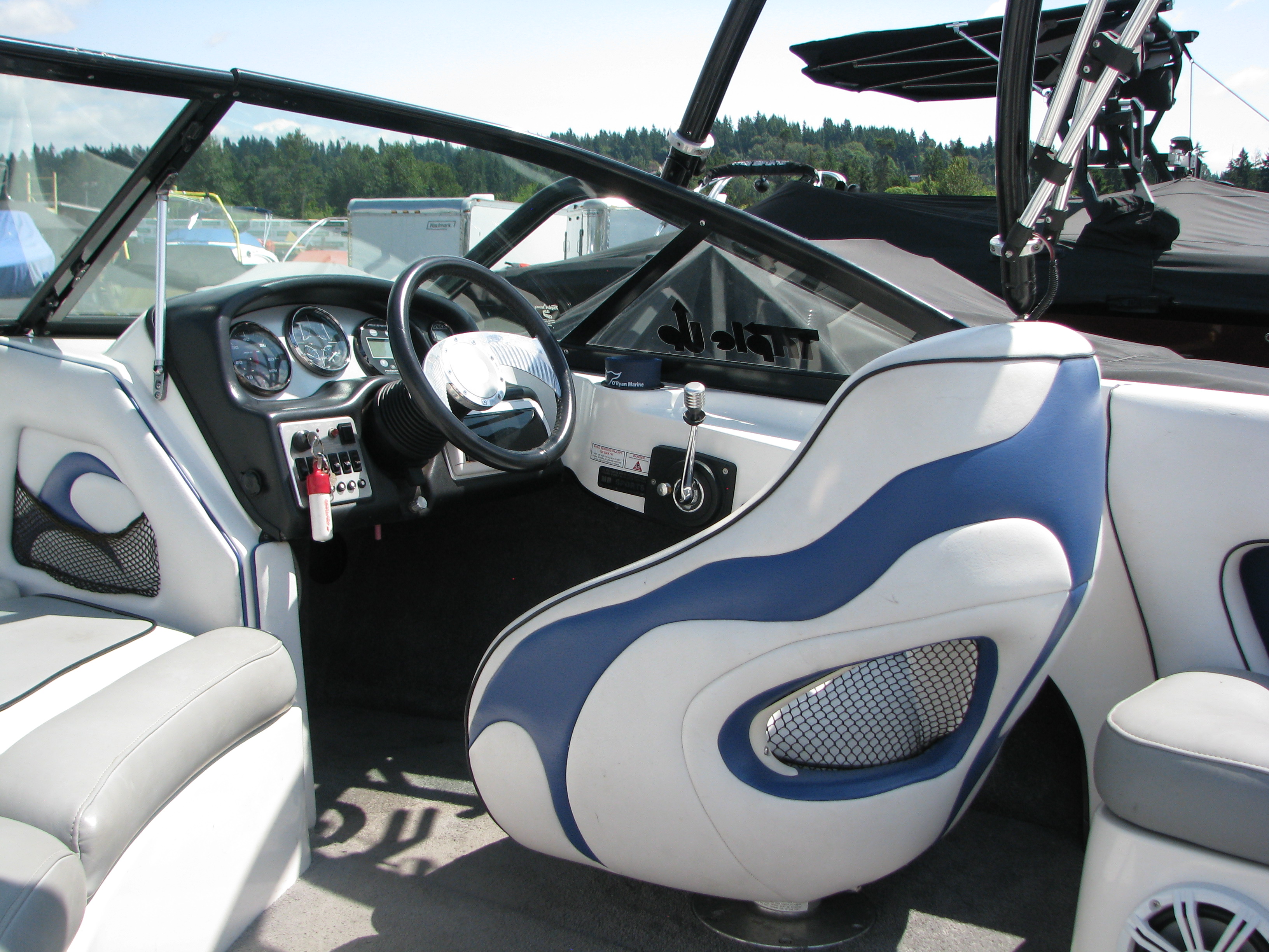 2005 MB B52-21 Triple Up