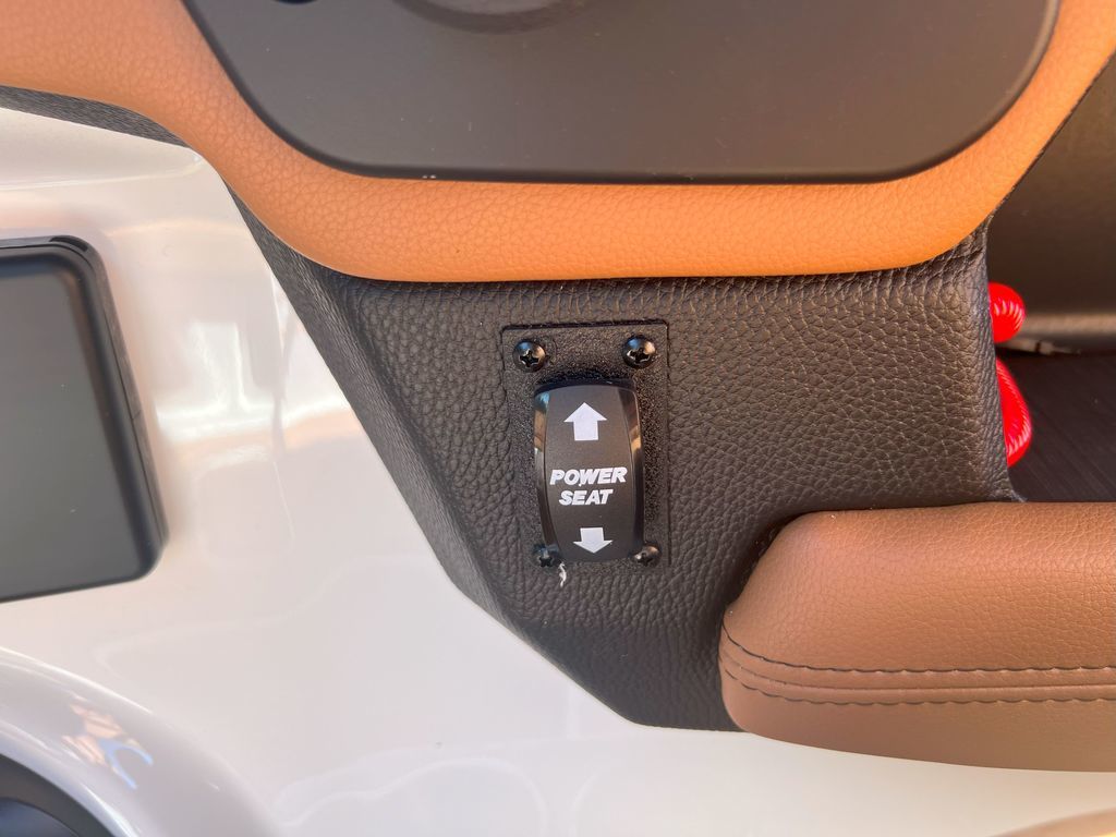 2025 Malibu Boats 23 LSV