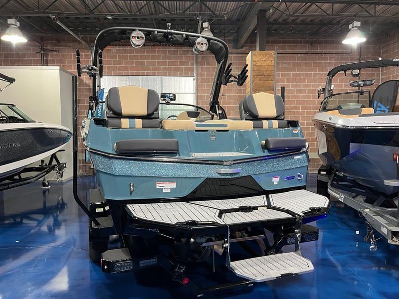 2025 MasterCraft XT23