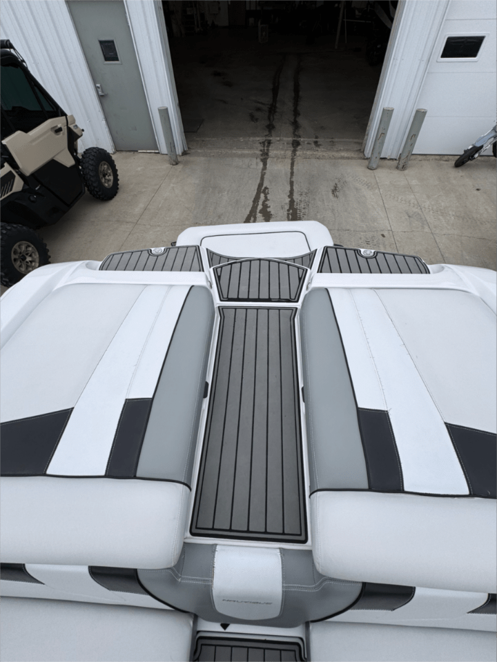 2012 Super Air Nautique 230